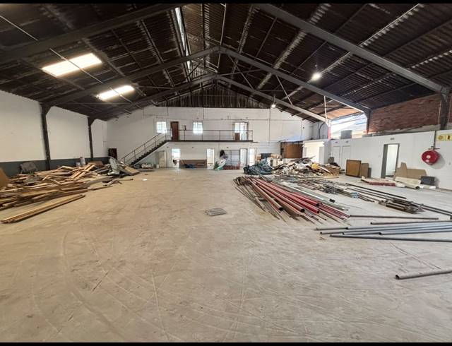 787M² WAREHOUSE TO LET IN EPPING INDUSTRIAL